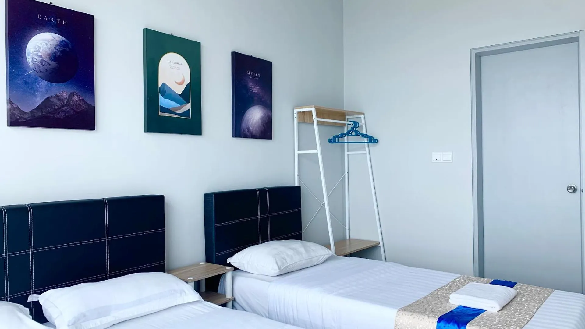 Apartment Sunset Seaview Vacation Condos @ Jesselton Quay Kota Kinabalu Malaysia