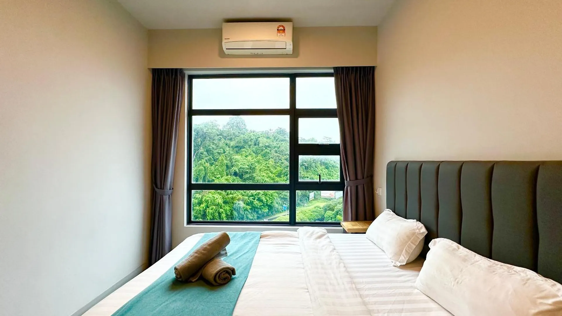 Sunset Seaview Vacation Condos @ Jesselton Quay Kota Kinabalu Apartment