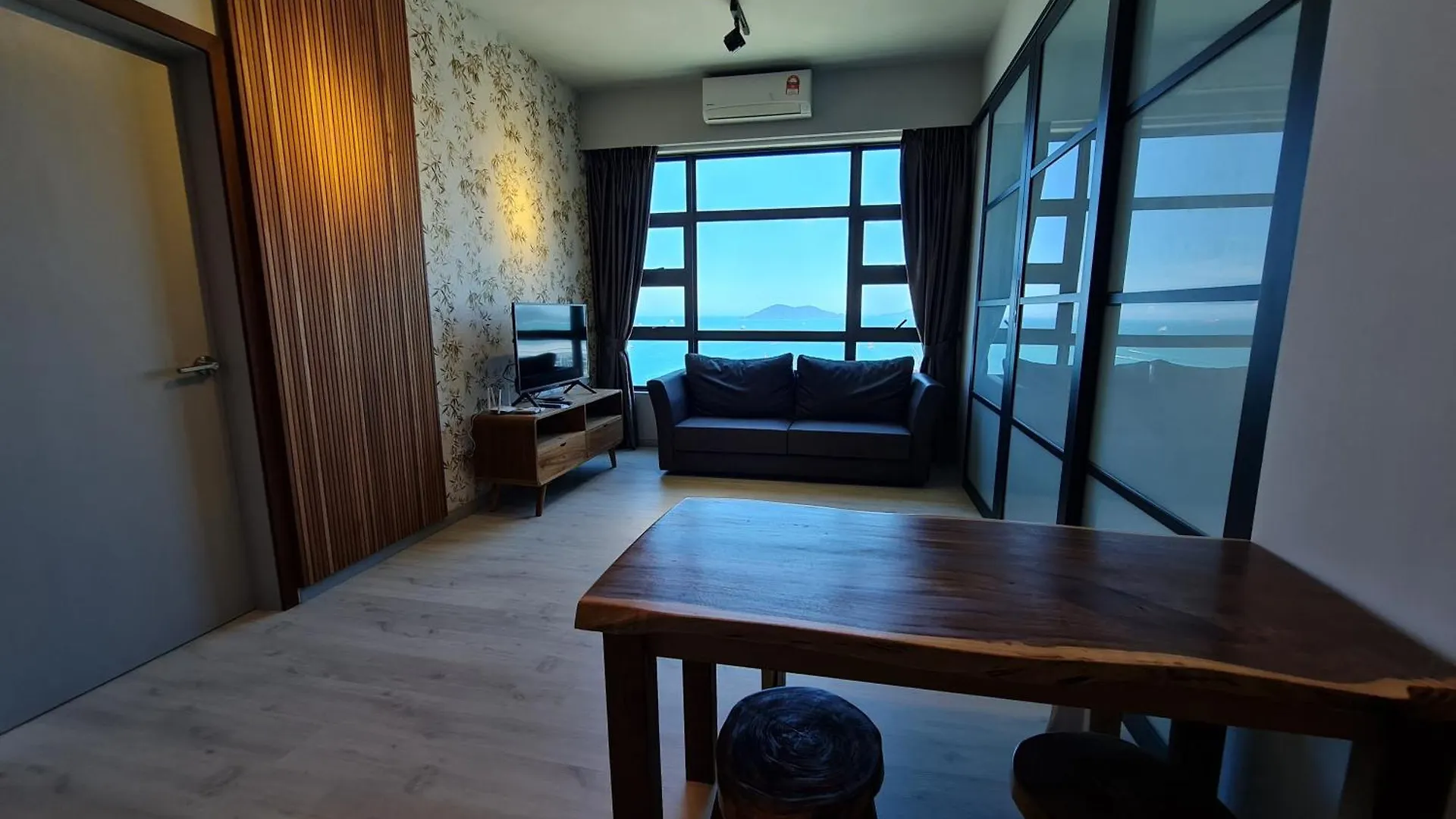 Sunset Seaview Vacation Condos @ Jesselton Quay Kota Kinabalu Apartment