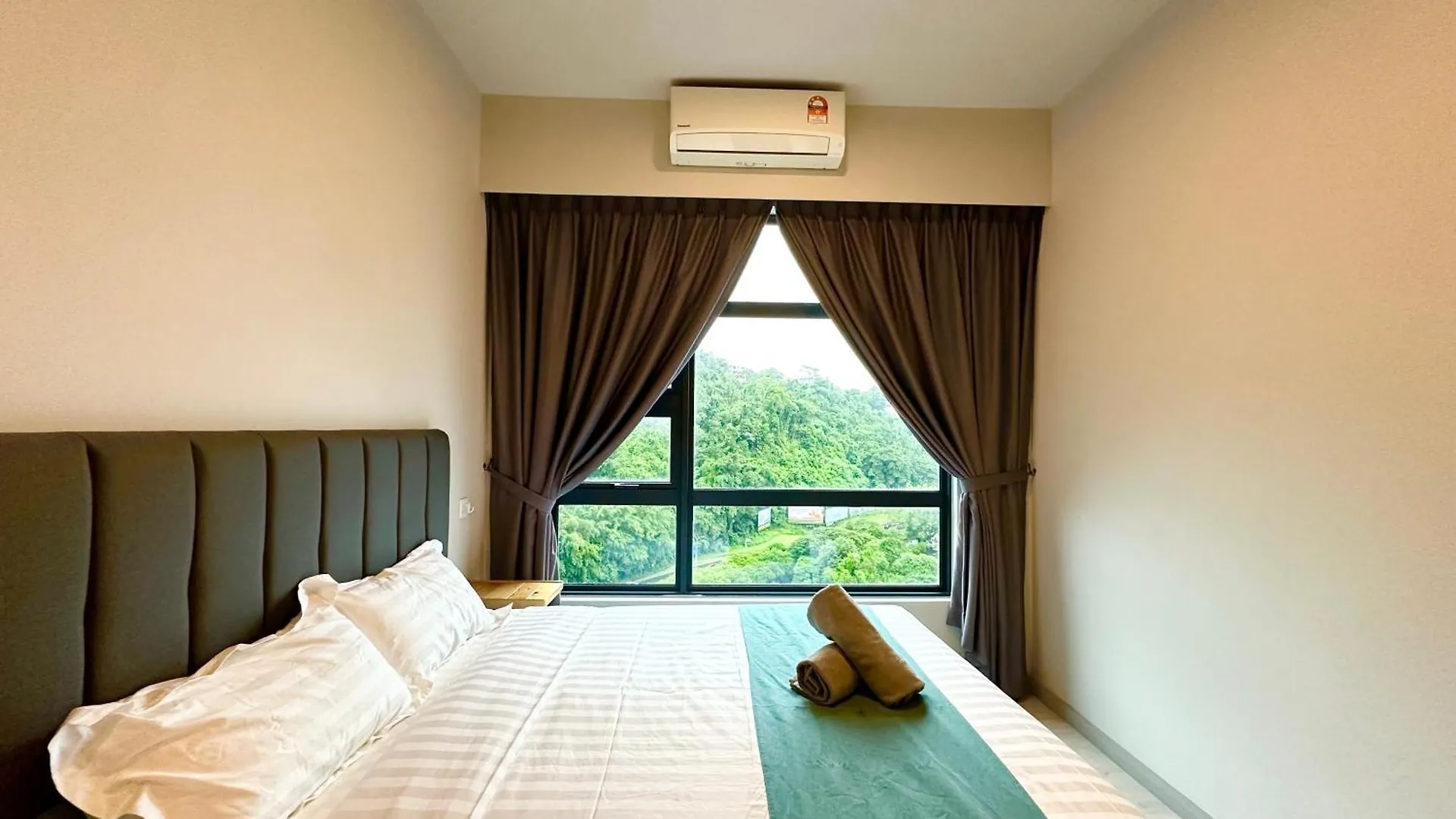 Sunset Seaview Vacation Condos @ Jesselton Quay Kota Kinabalu Apartment